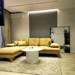 Center Easy_luxury , تيرانا ألبانيا